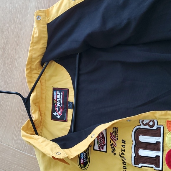 Kyle Busch Nascar Pit Crew Shirt - Picture 2 of 5